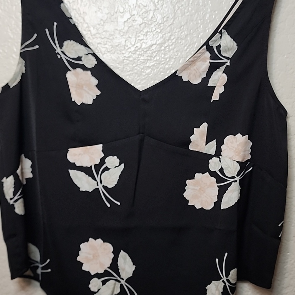 Saltwater LUXE Rodeo Tank - Floral - Picture 6 of 9